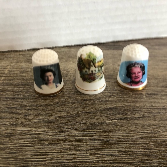 Vtg Decorative Ceramic Thimbles - Picture 2 of 10